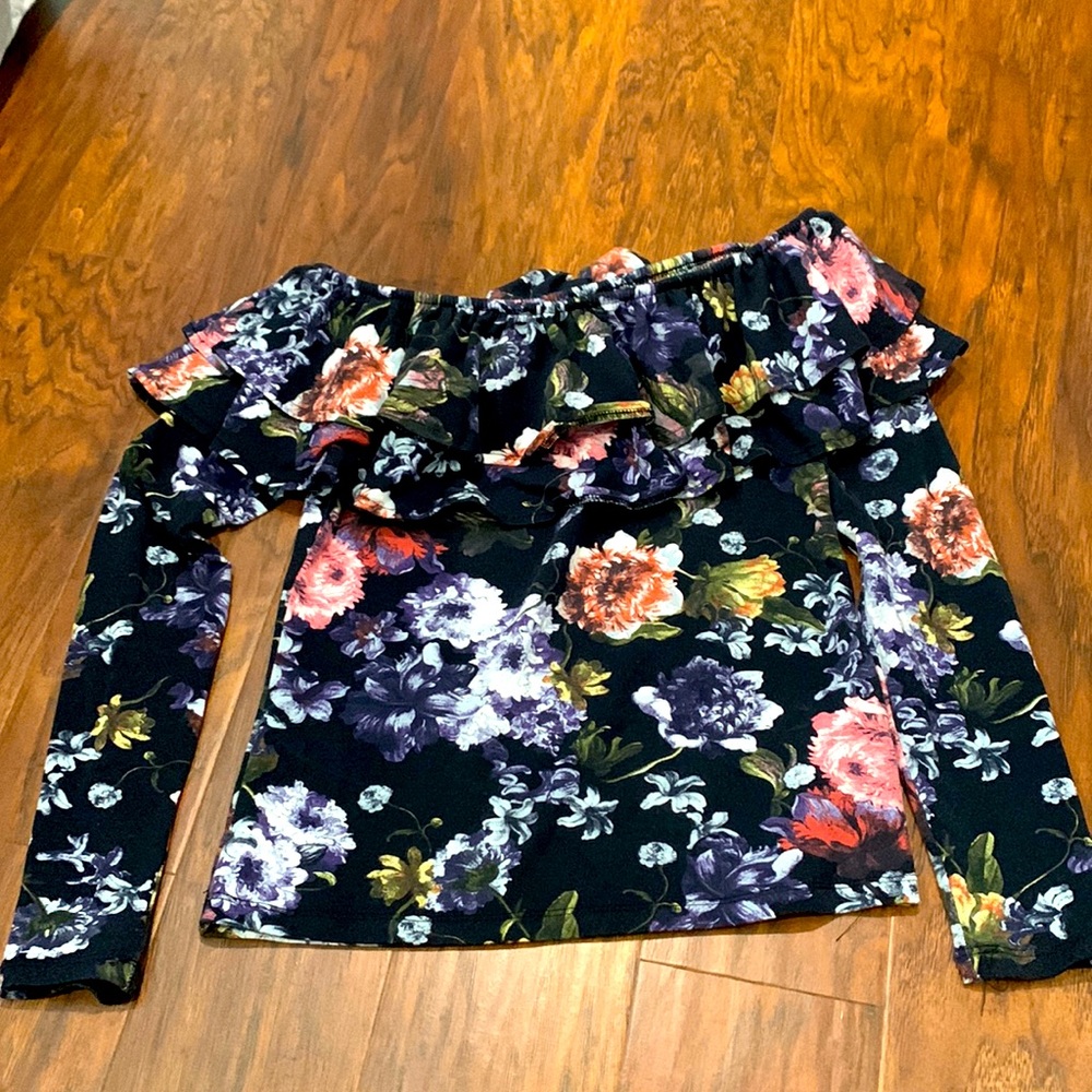 Beautiful blouse H&M